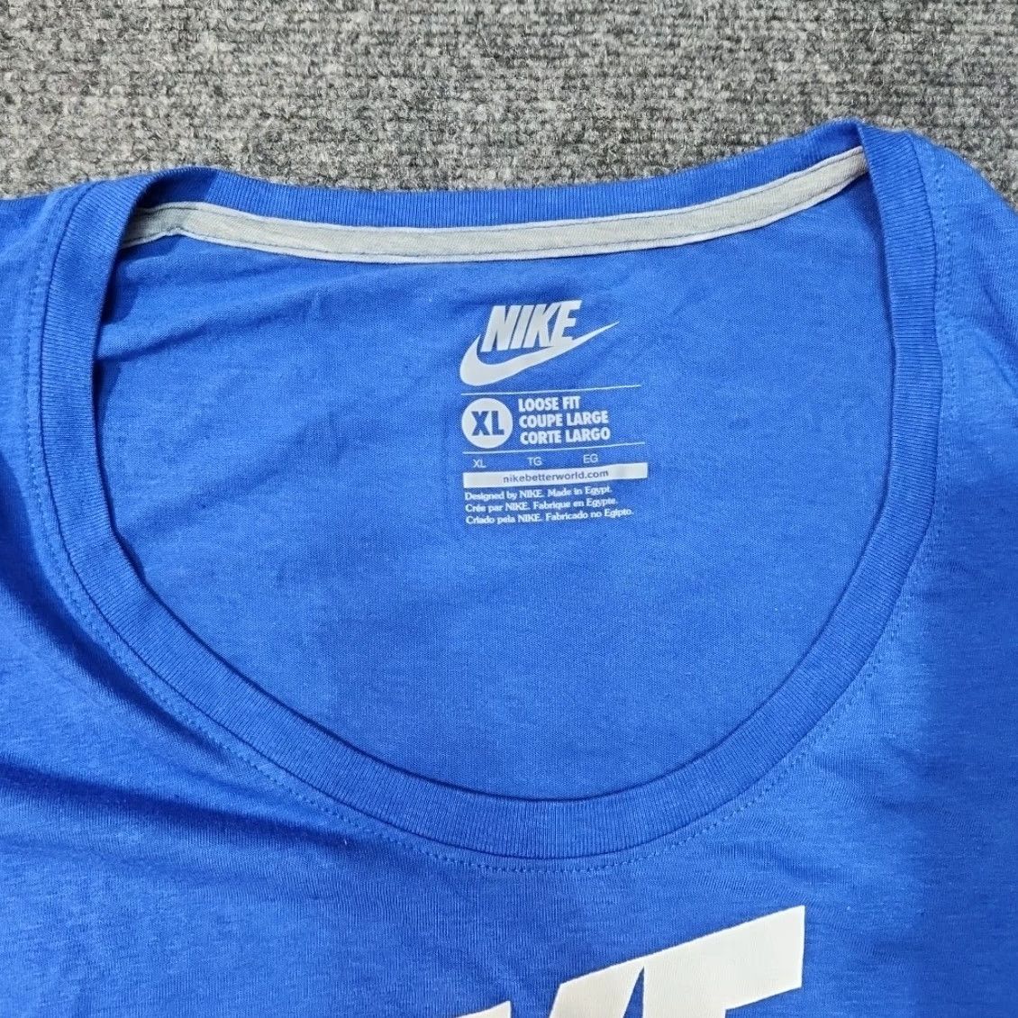 Nike Nike Shirt Women XL Blue w/ Pink Ombre Fade Logo Loose Fit Round Neck Regular Short Sleeve T-Shirt Nike Brand Size XL / US 12-14 / IT 48-50 - 5 Thumbnail