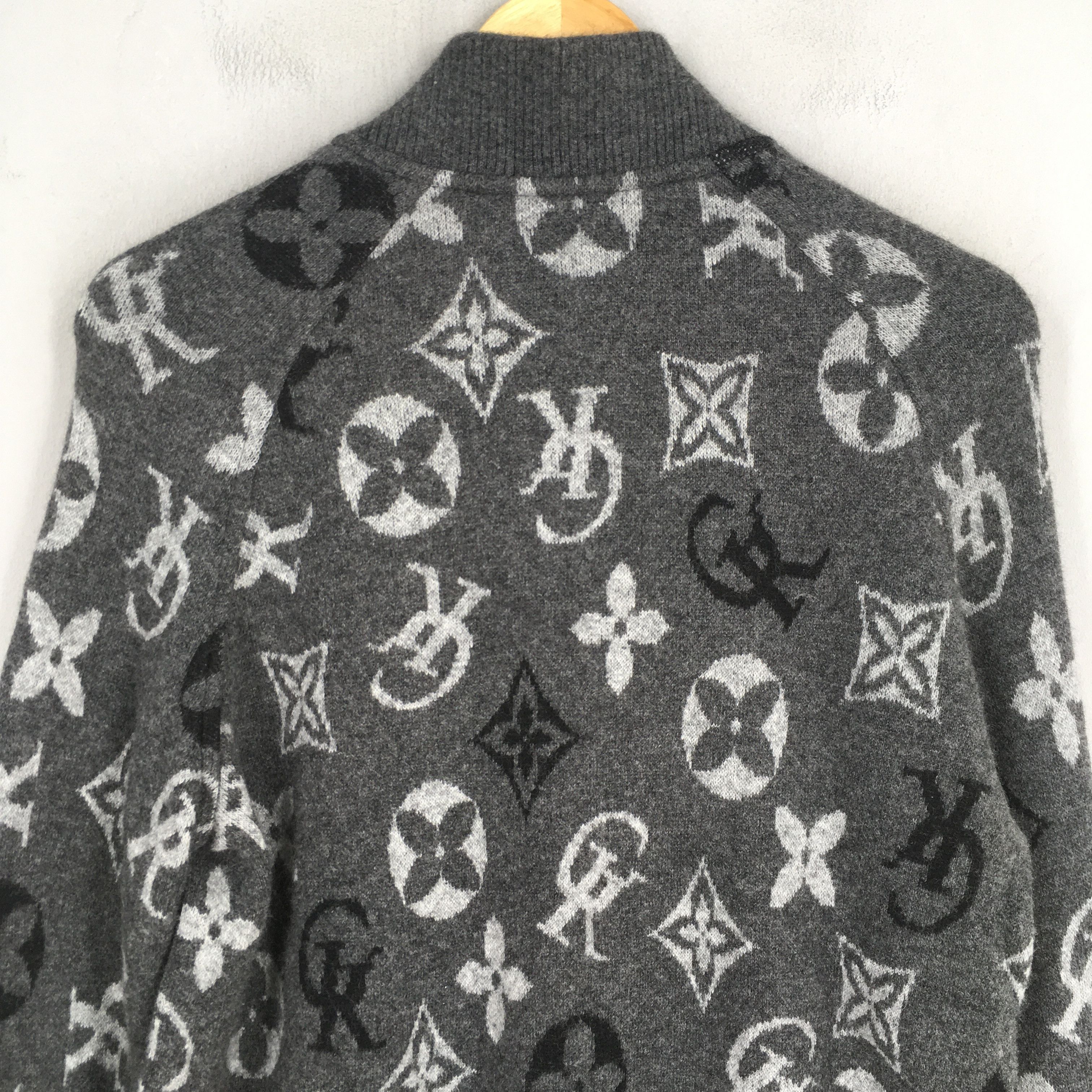 Japanese Brand × Vintage Vintage Japanese Monogram Gray Zipper Wool Sweater Medium Size US M / EU 48-50 / 2 - 7 Thumbnail