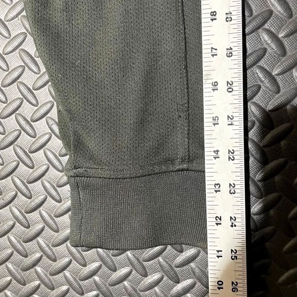 Vintage VINTAGE Ecko Unlimited Grey Zip Up Jacket Rawthentic Men's L Size US L / EU 52-54 / 3 - 8 Thumbnail
