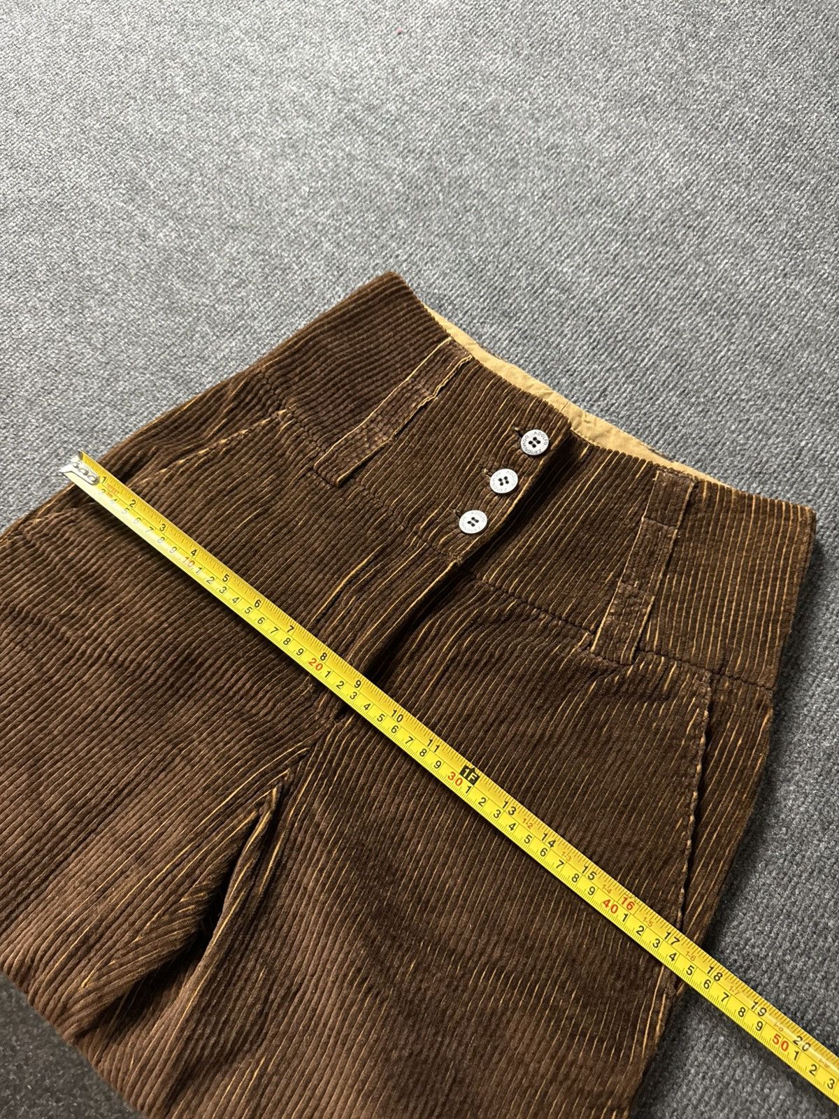 Adolfo Dominguez Adolfo Dominguez 00s Corduroy Wide Leg Pants High Rise Flare Size 25" / US 0 / IT 36 - 21 Thumbnail
