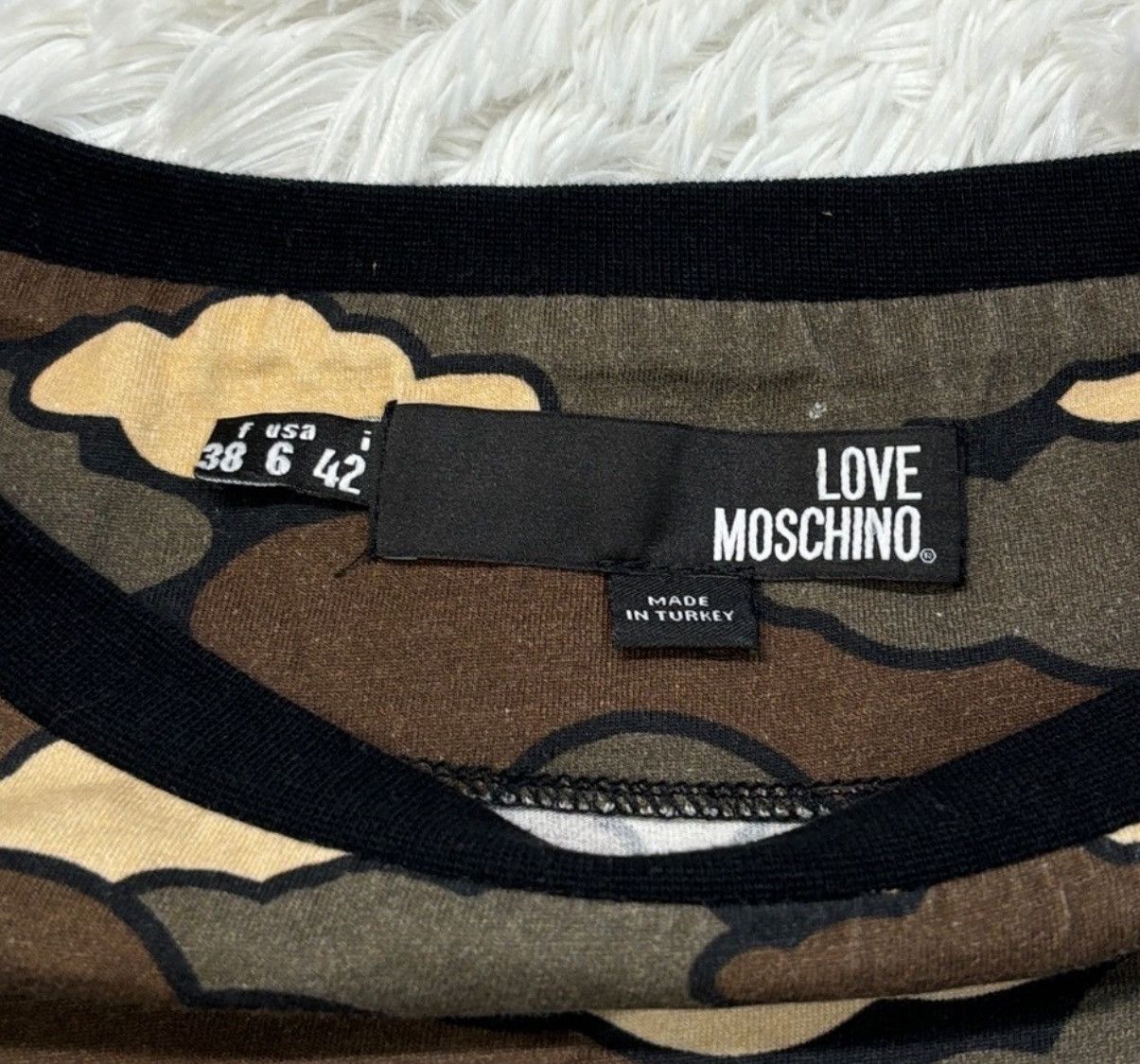 Moschino Love Moschino Camo T-Shirt Size M / US 6-8 / IT 42-44 - 2 Thumbnail