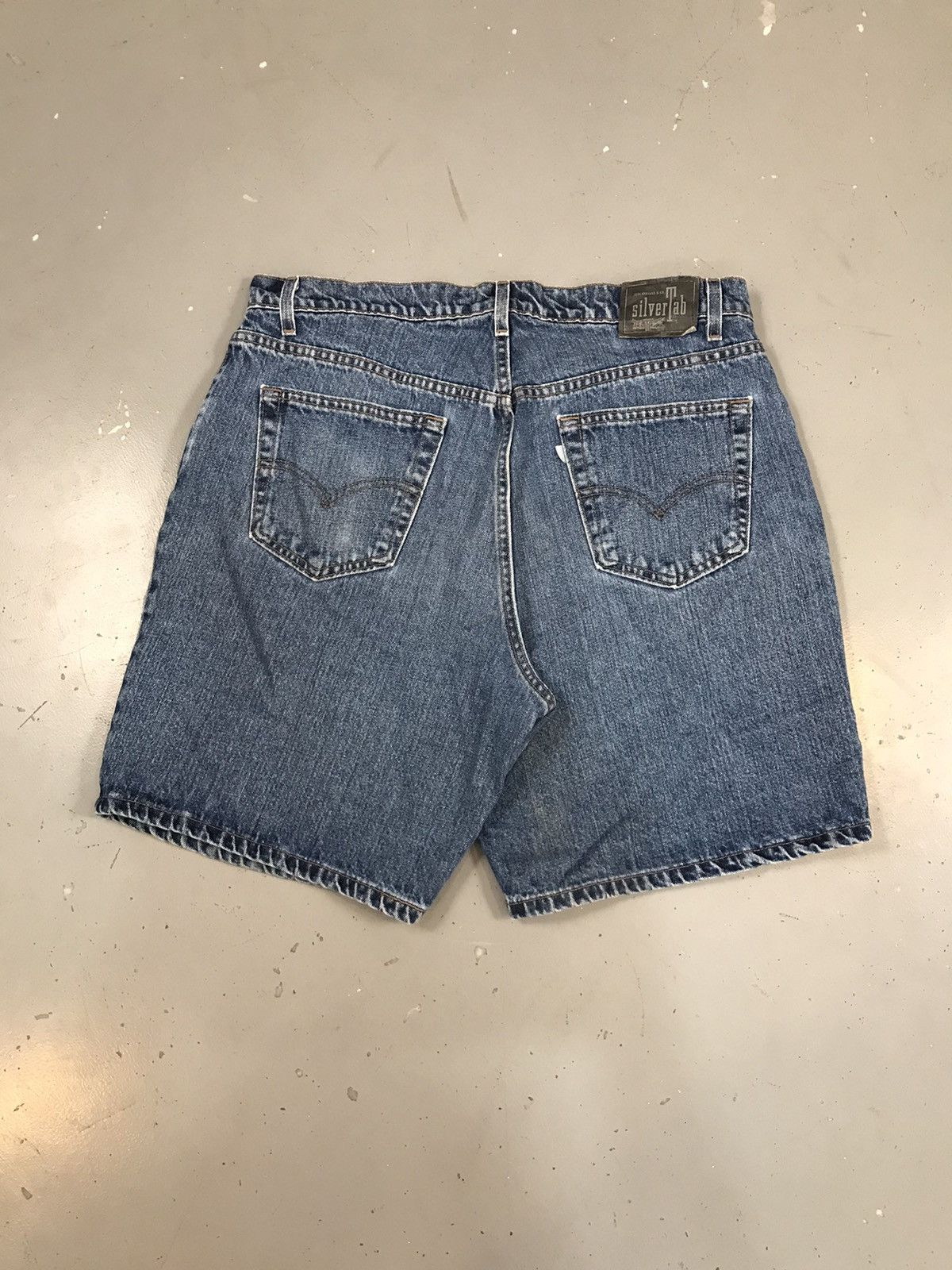 Levi's × Vintage Vintage Levi’s Strauss & co. silver tab denim jort Size US 38 / EU 54 - 2 Thumbnail