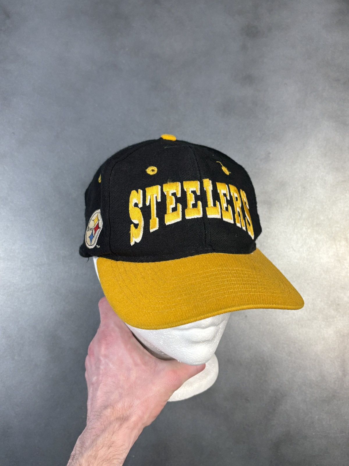 NFL × Vintage Vintage Pittsburgh Steelers Snapback NFL Team Snapback 1990s Size ONE SIZE - 4 Thumbnail