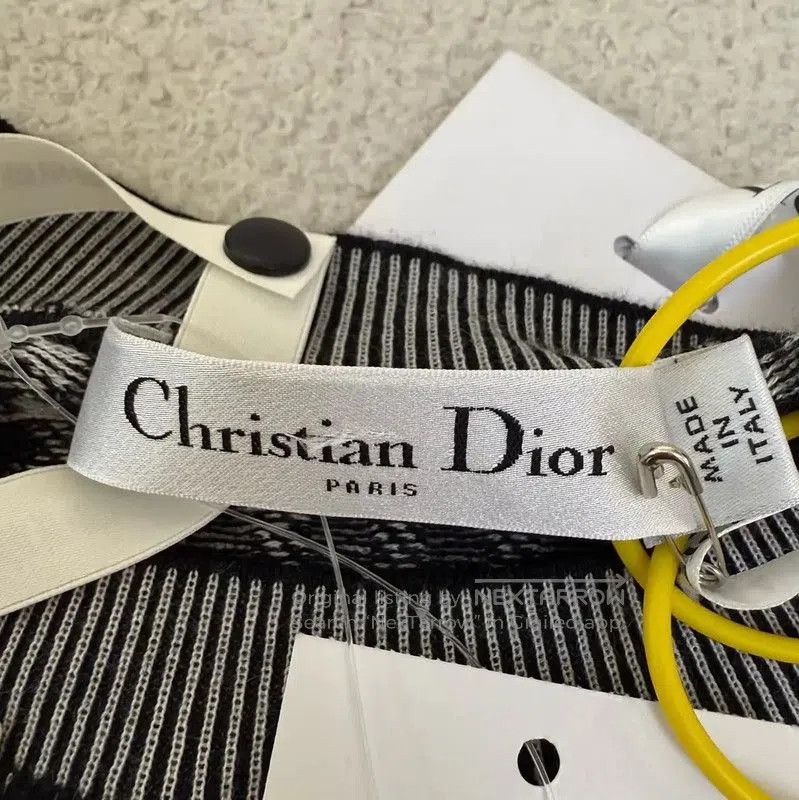Dior Dior Black Cashmere Short Sleeve Sweater . Size XS / US 0-2 / IT 36-38 - 7 Thumbnail