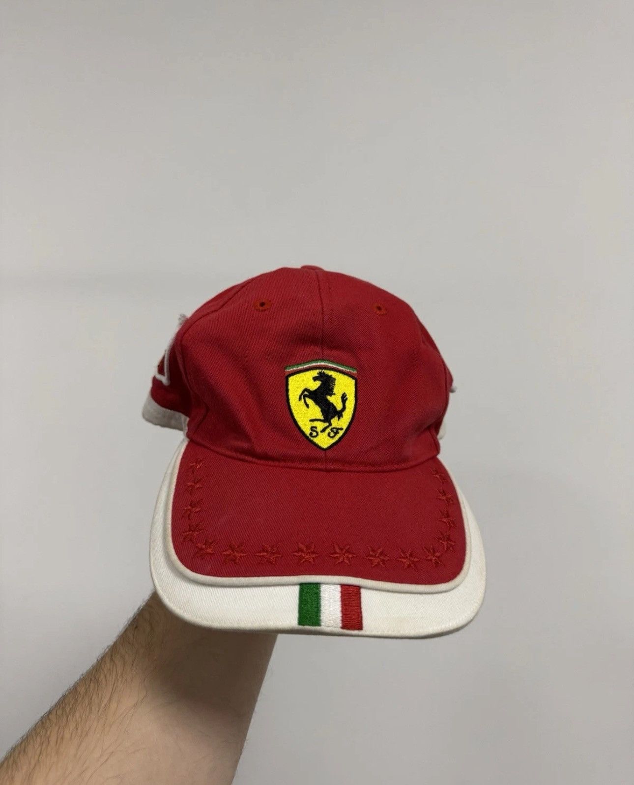 Ferrari Vintage F1 Scuderia Ferrari Baseball Cap Formula1 Team Size ONE SIZE - 1 Thumbnail