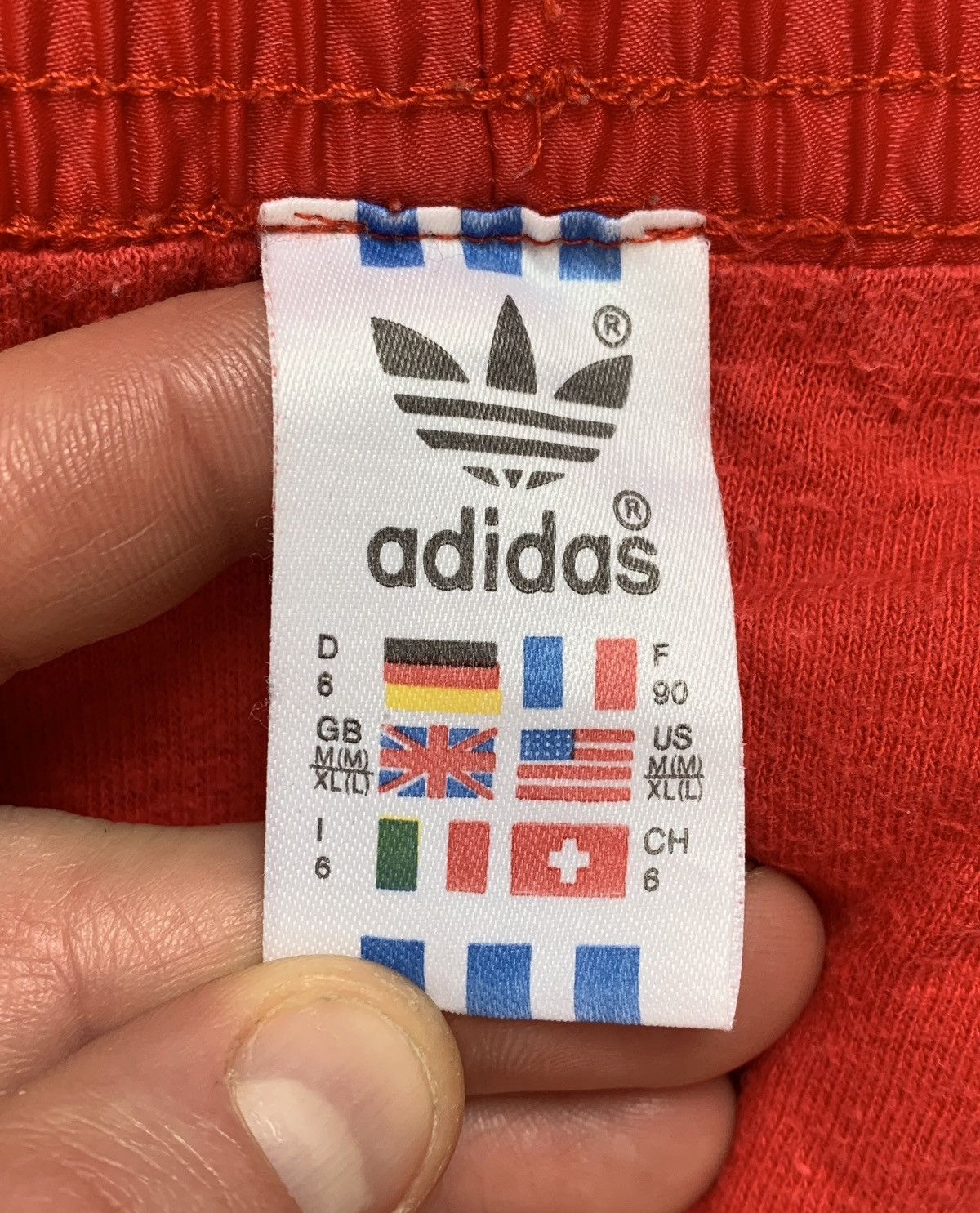 Adidas Vintage Adidas Mens Red Track Run Nylon Shorts Yugoslavia Size US 34 / EU 50 - 13 Thumbnail