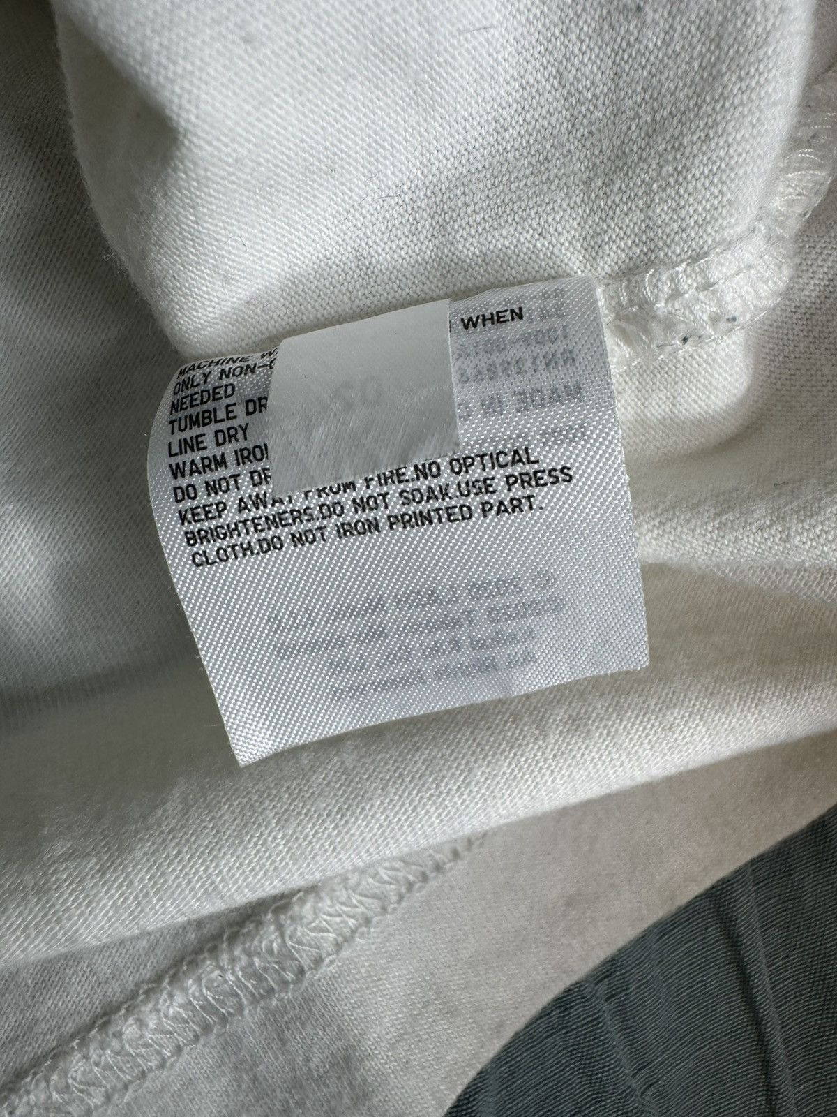 Billie Eilish × Takashi Murakami Billie Eilish x Takashi Murakami x UNIQLO BE Logo T-Shirt Size US M / EU 48-50 / 2 - 5 Thumbnail