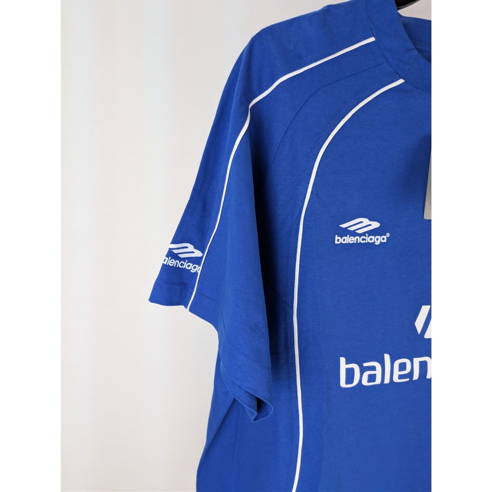Balenciaga o1rshd1 Oversized Soccer T-Shirt Dry Jersey in Blue Size US M / EU 48-50 / 2 - 5 Thumbnail