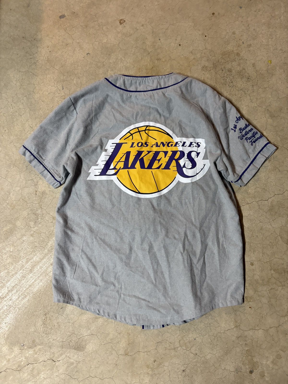 Other Los Angeles Lakers Baseball Jersey Button Up Gray Size Small Size US S / EU 44-46 / 1 - 5 Thumbnail
