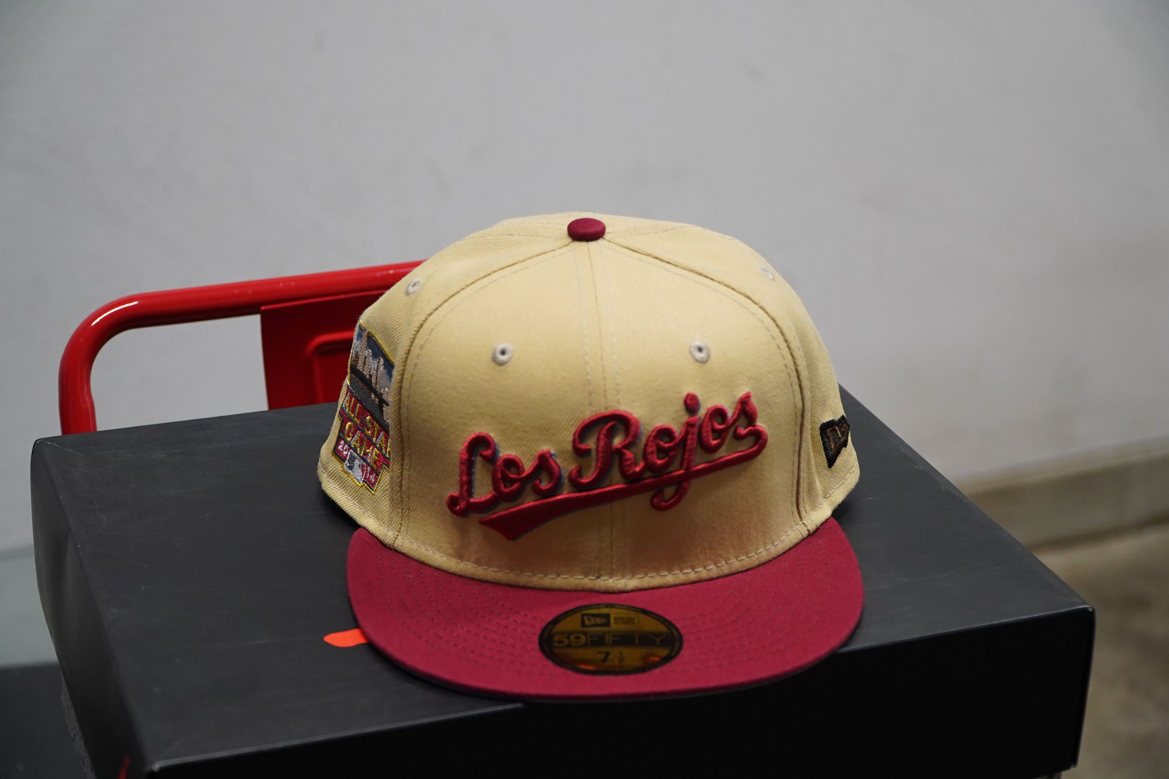 New Era Cincinnati Reds Los Rojos New Era - 7 1/2 Size ONE SIZE - 1 Thumbnail