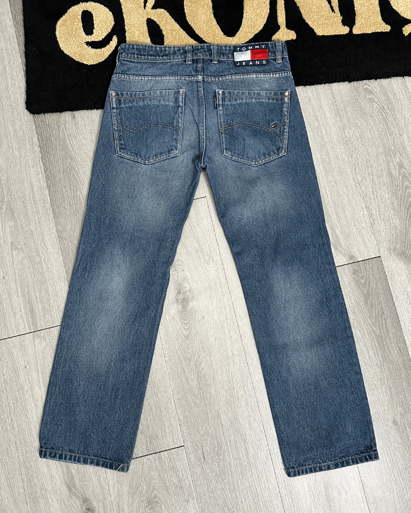 Tommy Hilfiger Vintage Y2K Tommy Hilfiger Distressed Denim Jeans Size 32x30 Size US 32 / EU 48 - 2 Thumbnail
