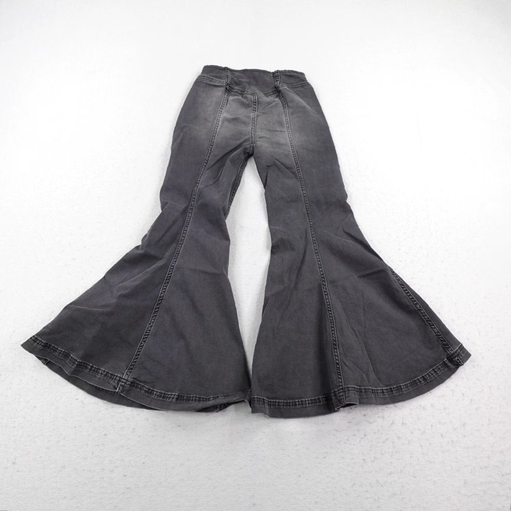 Vintage Free People Pants Womens 24 Black Extreme Flare Bell Bottoms Boho Faded Stretch Size 42" / US 20 - 5 Thumbnail