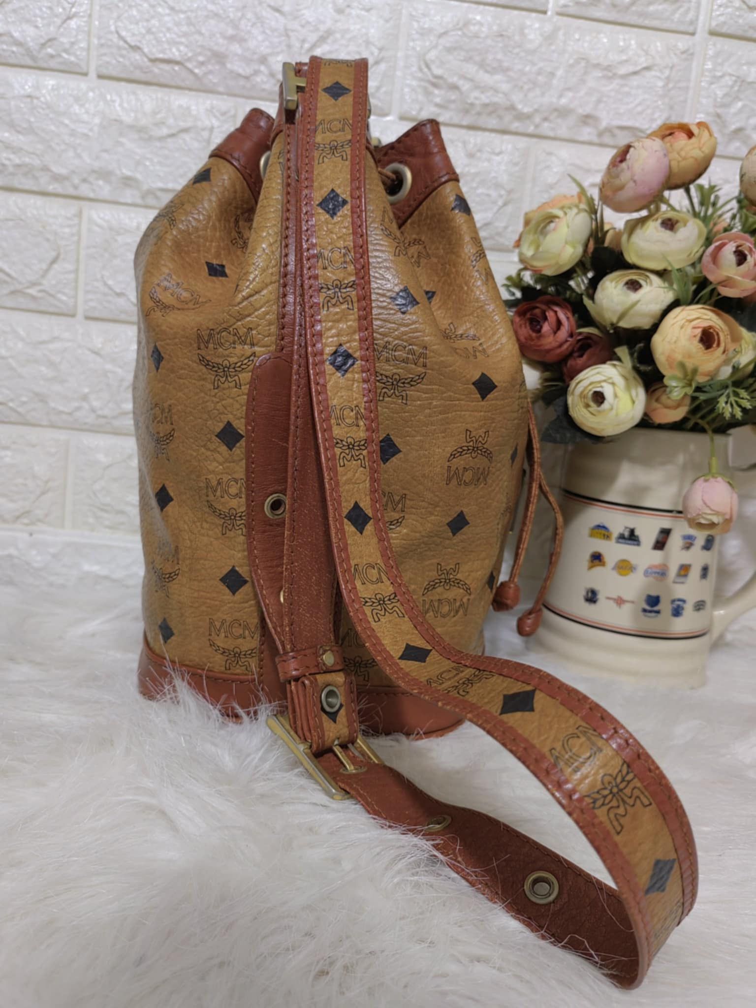 MCM MCM COGNAC VISETOS CROSSBODY BUCKET BAG MADE in GERMANY Size ONE SIZE - 14 Thumbnail