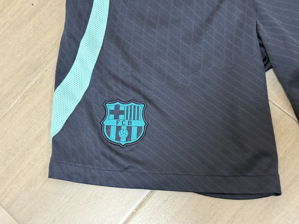 Nike Nike FC Barcelona shorts. Size US 30 / EU 46 - 3 Thumbnail