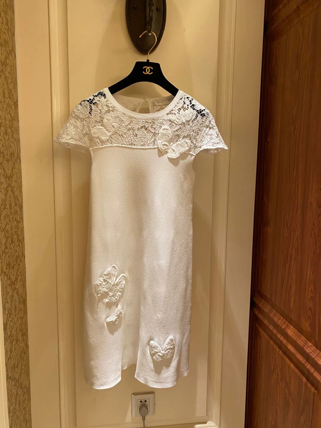 Valentino Valentino Butterfly Embroidery Dress S Size US 36 / EU 52 - 1 Thumbnail
