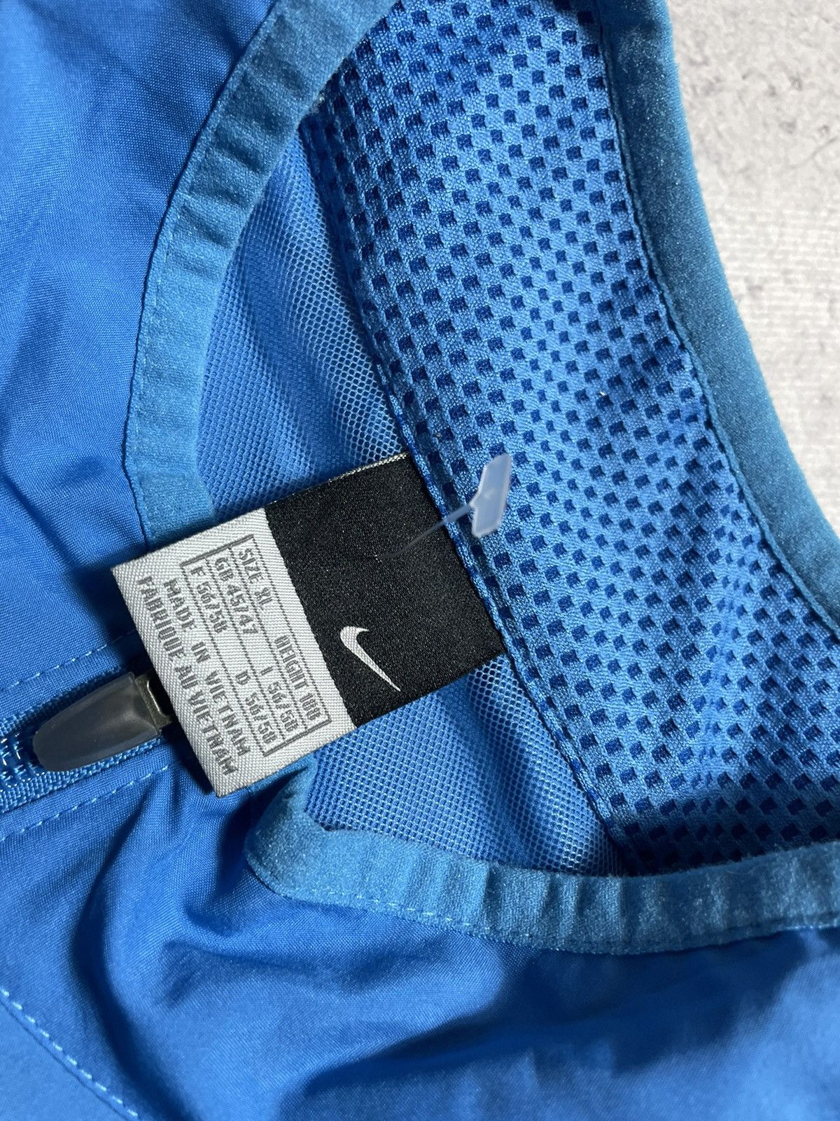 Nike Vintage Nylon Light Blue Nike Swoosh Windbreaker Jacket Size US XL / EU 56 / 4 - 7 Thumbnail