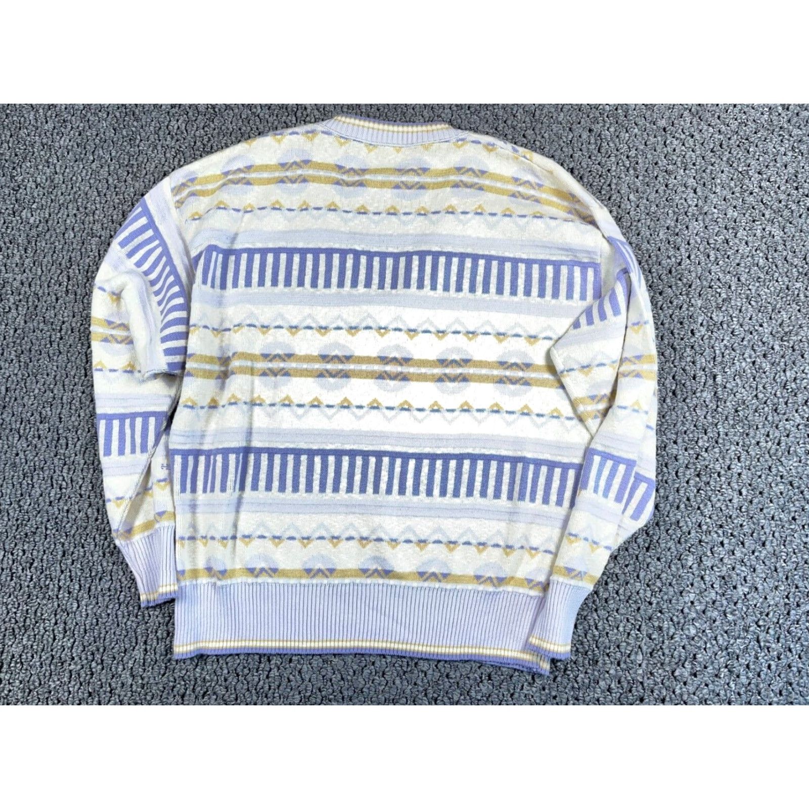 Vintage VINTAGE HEAD Geometric Knit Sweater Mens Large White Purple V-Neck Pullover 90s Style Embroidered Accent Knitwear Size US L / EU 52-54 / 3 - 2 Thumbnail