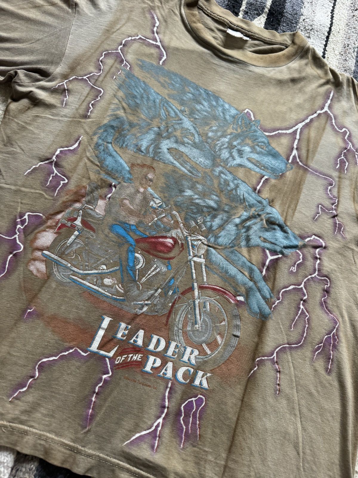 Vintage Vintage 90s American Thunder Bleached Faded Biker T-Shirt XL Size US XL / EU 56 / 4 - 3 Thumbnail