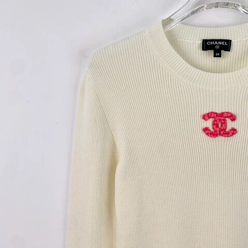 Chanel Chanel White double Clogo round-neck sweater 2506-Nextarrow Size XS / US 0-2 / IT 36-38 - 3 Thumbnail