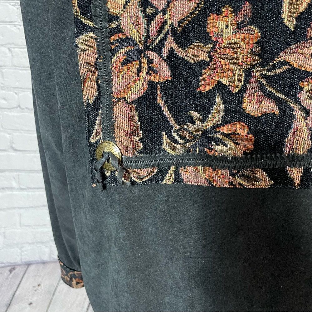 Other Susan Graver Black Front Zip Tapestry Trim Jacket Size M Size M / US 6-8 / IT 42-44 - 9 Thumbnail