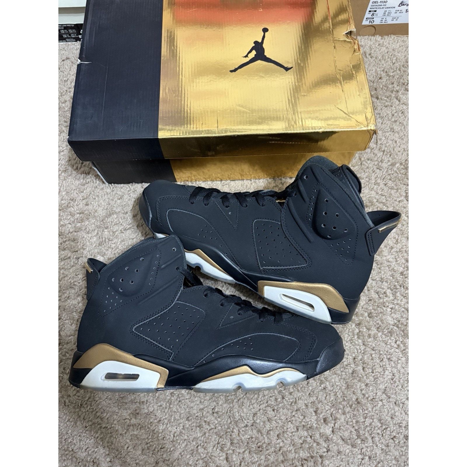 Jordan Brand Size 10.5 - Jordan 6 Retro Defining Moments 2020 СТ4954-007 Size US 10.5 / EU 43-44 - 2 Thumbnail