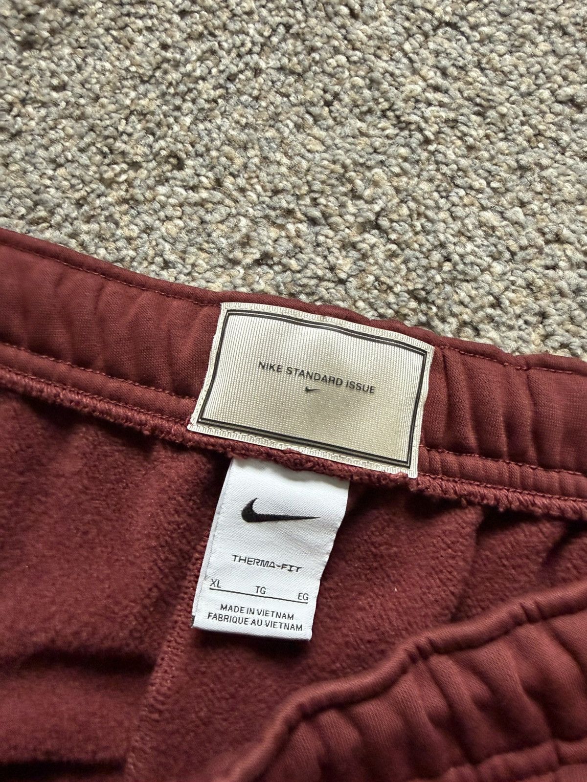 Nike Nike Standard Issue Therma-FIT Sweatpants Size US 36 / EU 52 - 4 Thumbnail