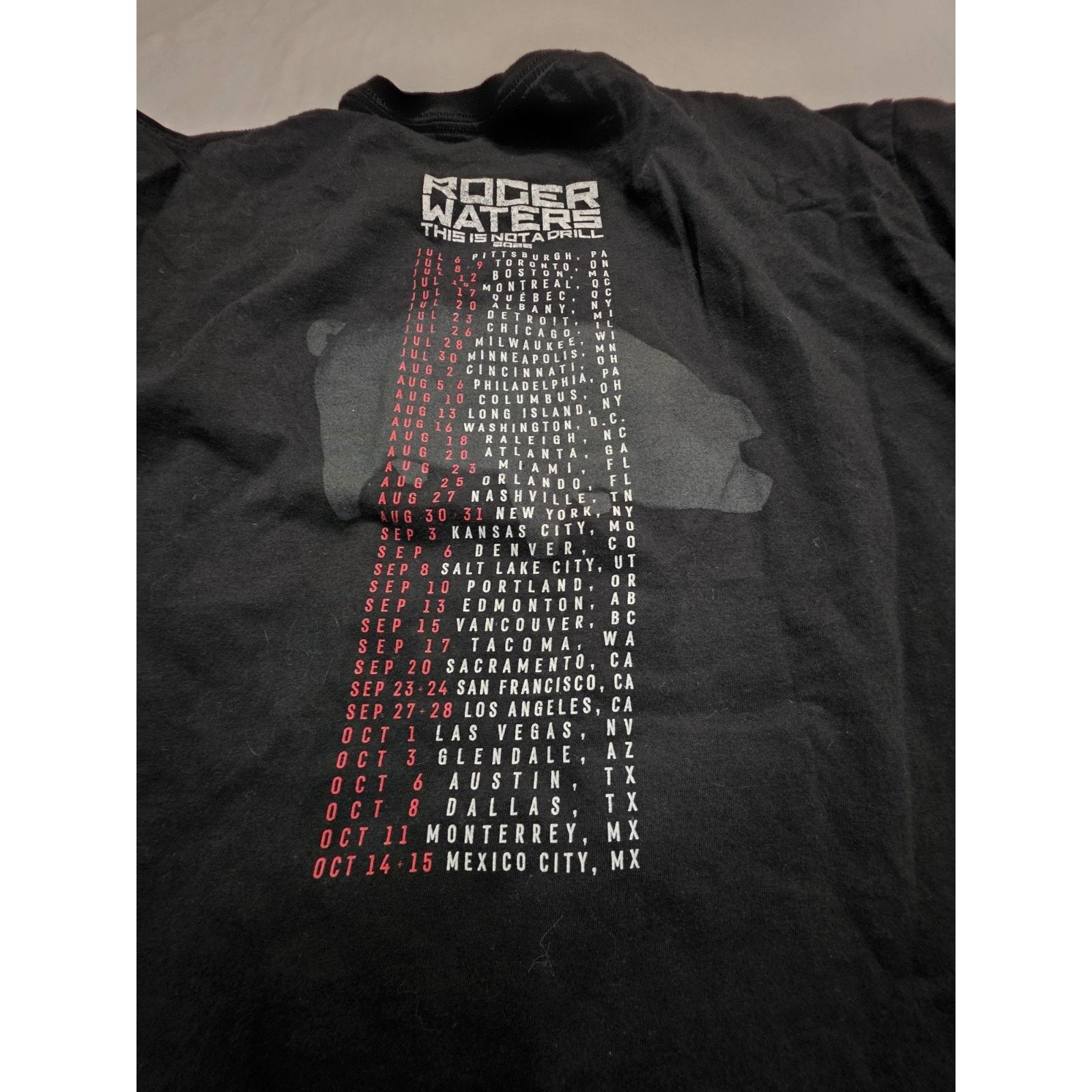 Other Roger Waters Men's Size 2XL 2022 Size US XXL / EU 58 / 5 - 5 Thumbnail