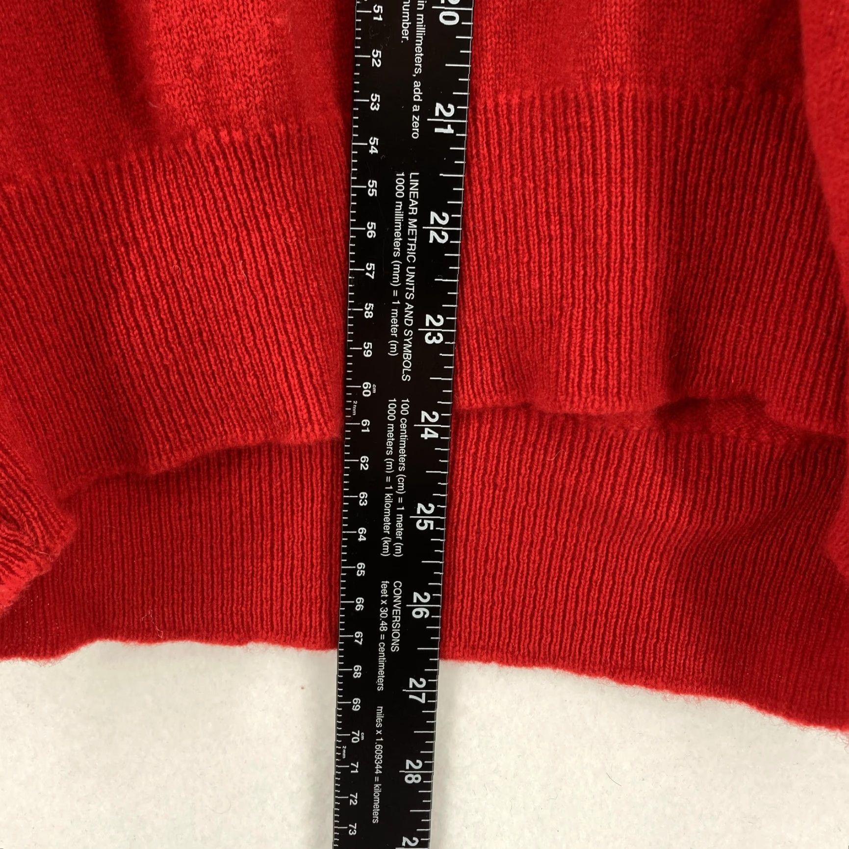 Lands' End VINTAGE Lands' End Sweater Mens Large Red V-Neck 100% Lambswool Pullover England Size US L / EU 52-54 / 3 - 6 Thumbnail