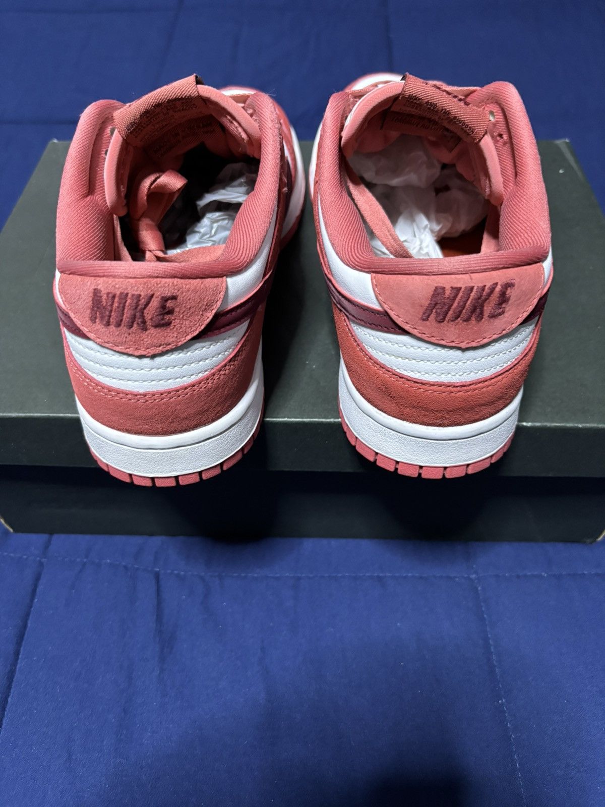 Nike Nike Dunk Low Valentines Day 2024 Size 8.5M/10W Size US 8.5 / EU 41-42 - 4 Thumbnail