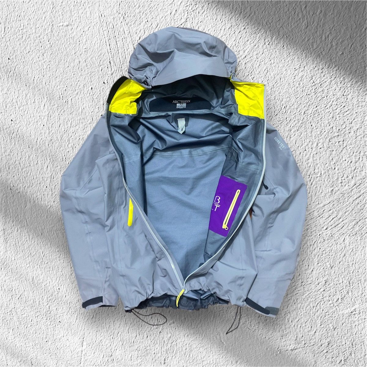 Arc'teryx Beta lt Size US S / EU 44-46 / 1 - 2 Thumbnail
