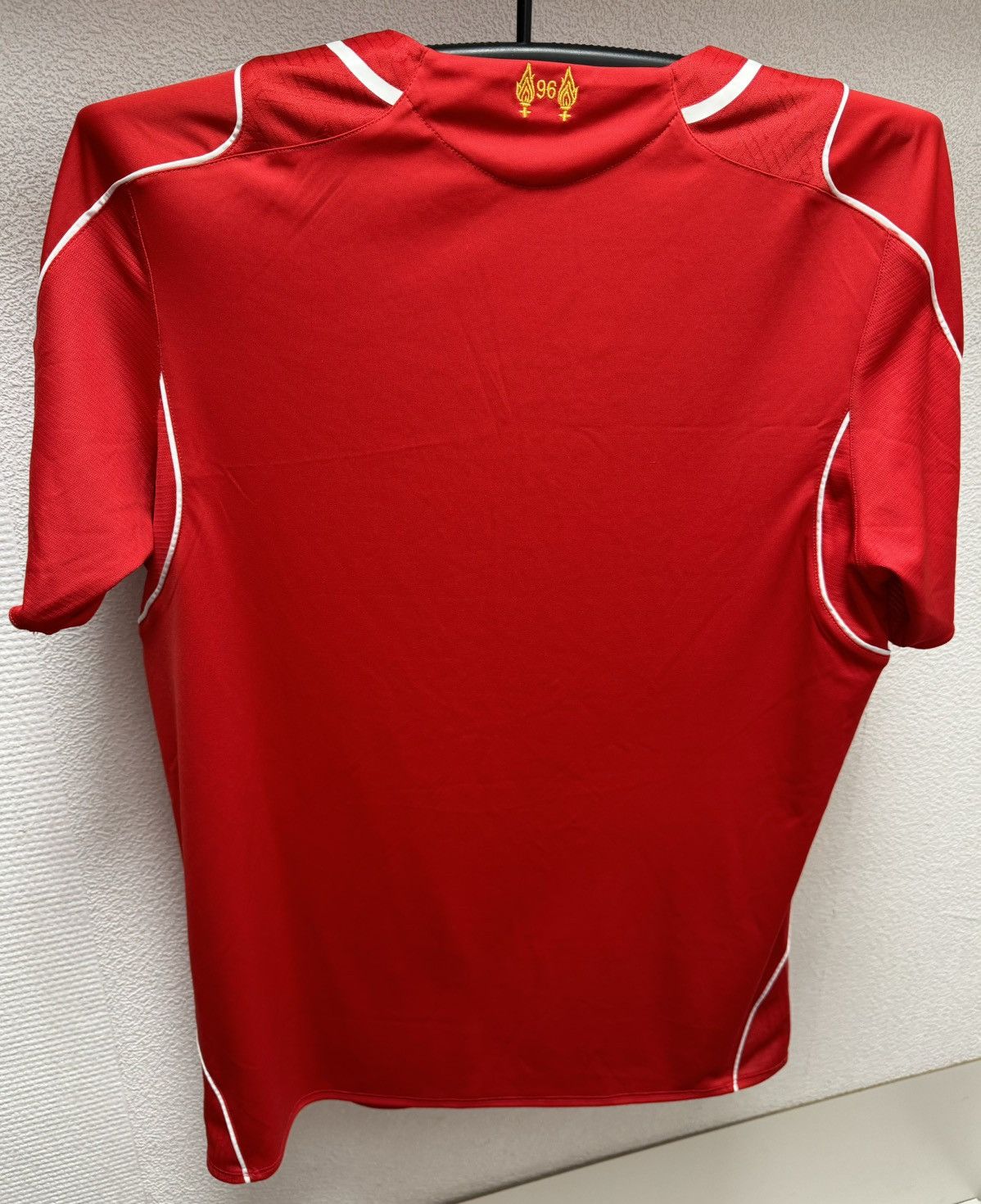Warrior Warrior Liverpool soccer jersey Xl sz standard Chartered Size US XL / EU 56 / 4 - 12 Thumbnail