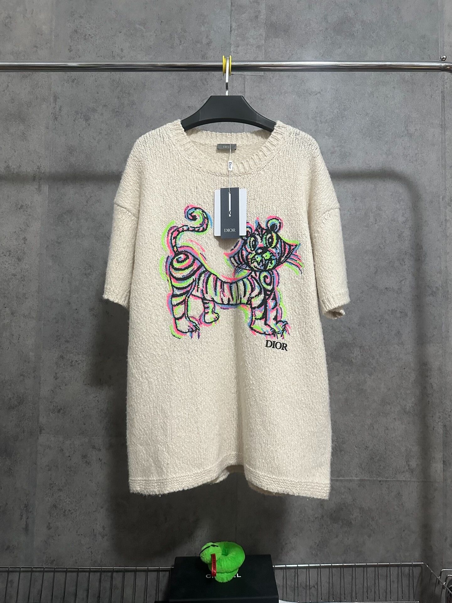 Dior DIOR x KENNY SCHARF Embroidered Tiger Knit Tee Size US XL / EU 56 / 4 - 1 Thumbnail