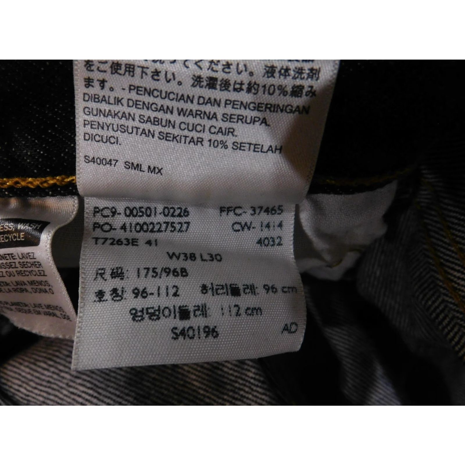 Levi's Levi's 501 Jeans Mens 38x30 Black Button Fly Straight Denim Classic Regular Inseam 30 Classic Five-Pocket Size US 38 / EU 54 - 7 Thumbnail