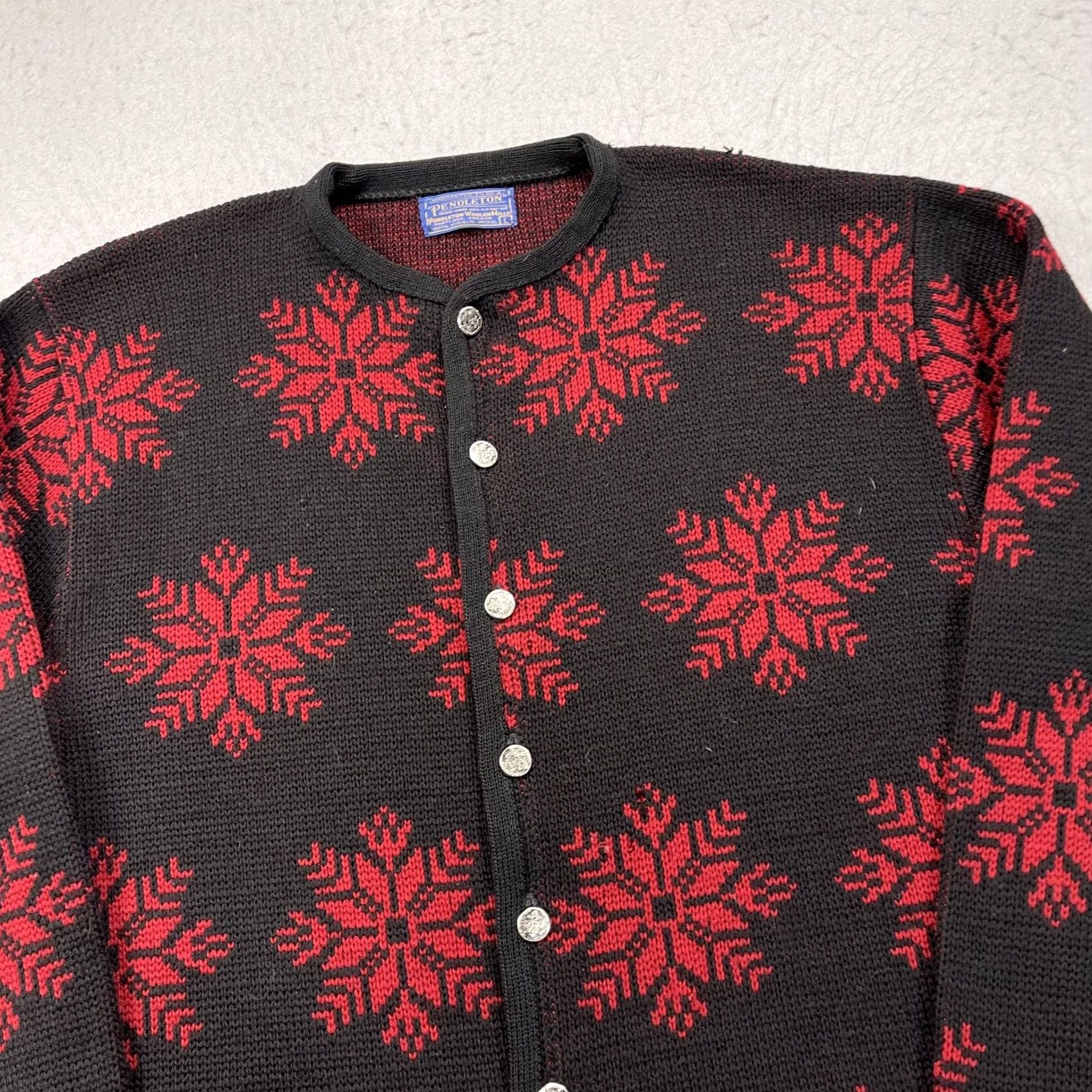 Pendleton VINTAGE Pendleton Sweater Cardigan Womens Large 100% Wool Fair Isle Snowflake Button Black Red Crew Neck Winter Holiday Ski Womens Size L / US 10 / IT 46 - 2 Thumbnail