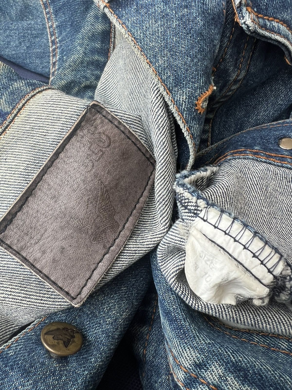Vintage Vintage 90s Gauloises France Fade Muddy Denim Trucker Jacket Size US M / EU 48-50 / 2 - 24 Thumbnail