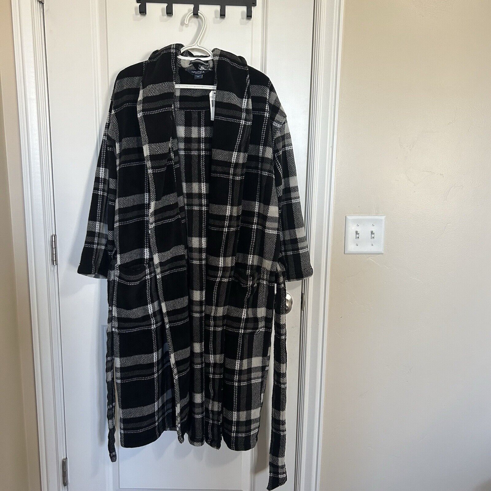 Nautica Nautica sleepwear plush robe plaid white/black One Size Size ONE SIZE - 9 Thumbnail