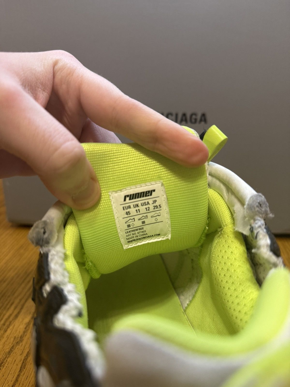 Balenciaga Balenciaga Runner Sneaker (White/Black/Fluo Yellow) Size US 12 / EU 45 - 7 Thumbnail