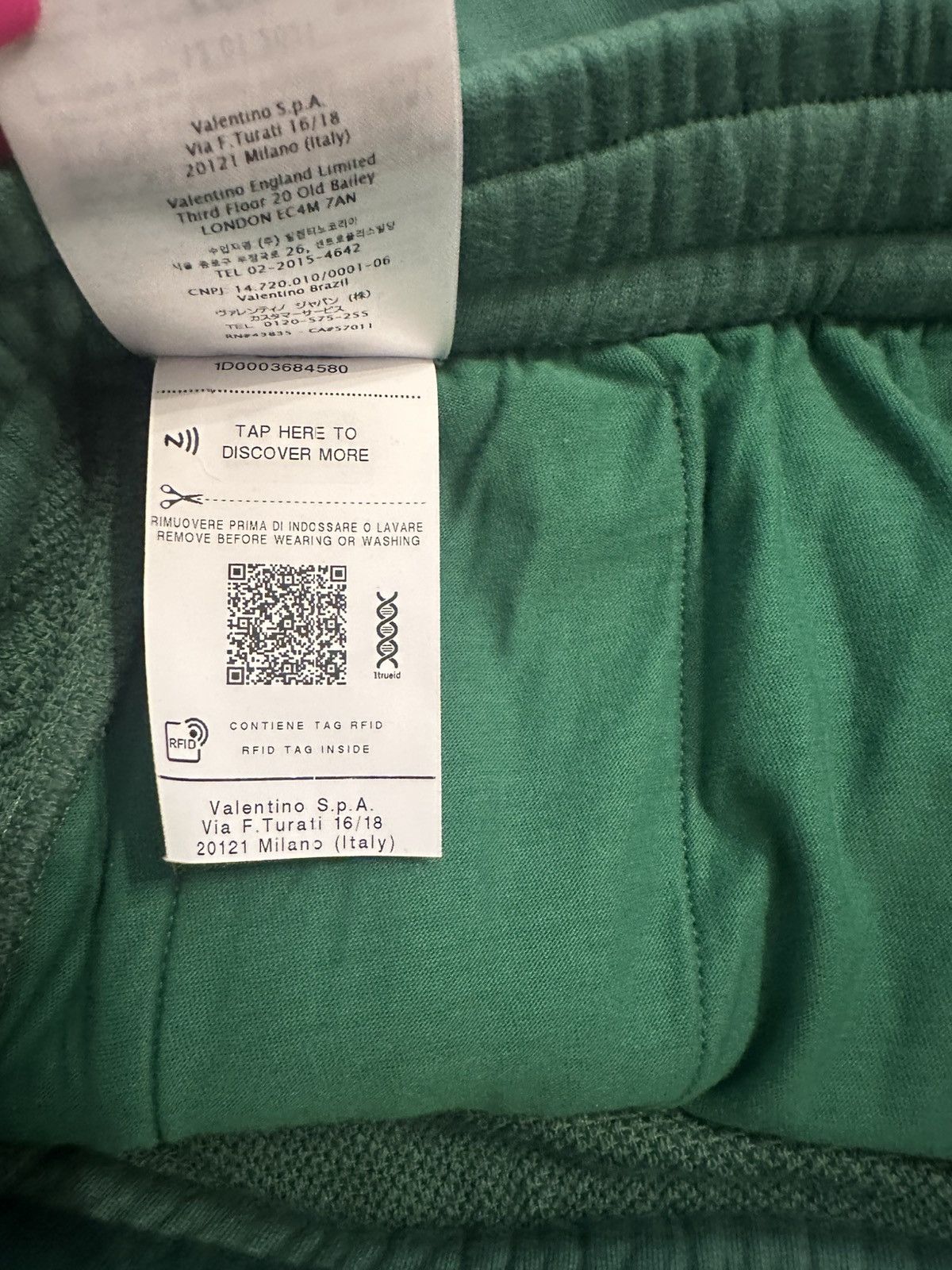 Valentino Valentino green jogger shorts size small Size US 34 / EU 50 - 6 Thumbnail