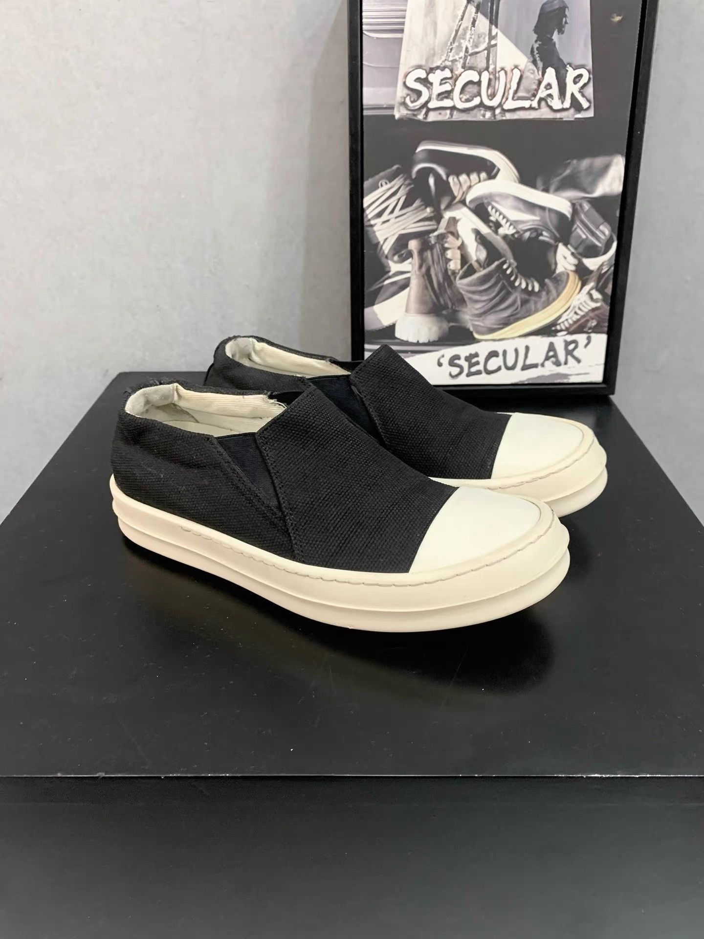 Rick Owens Rick Owens Black White Slip-on Casual Shoes K34 Size US 6 / IT 36 - 1 Thumbnail