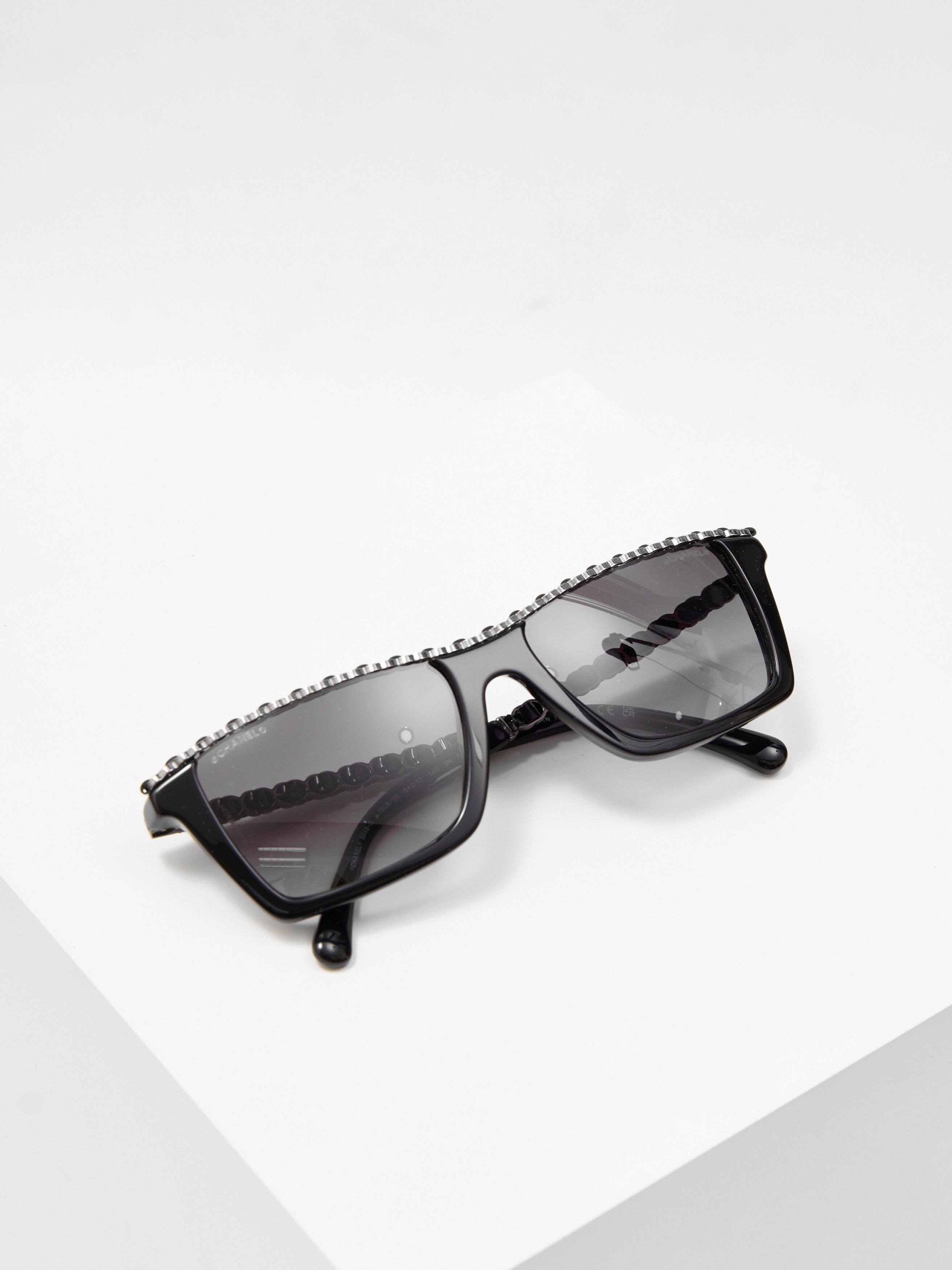 Chanel Chanel 5548-Q Rectangle Sunglasses Size ONE SIZE - 2 Thumbnail