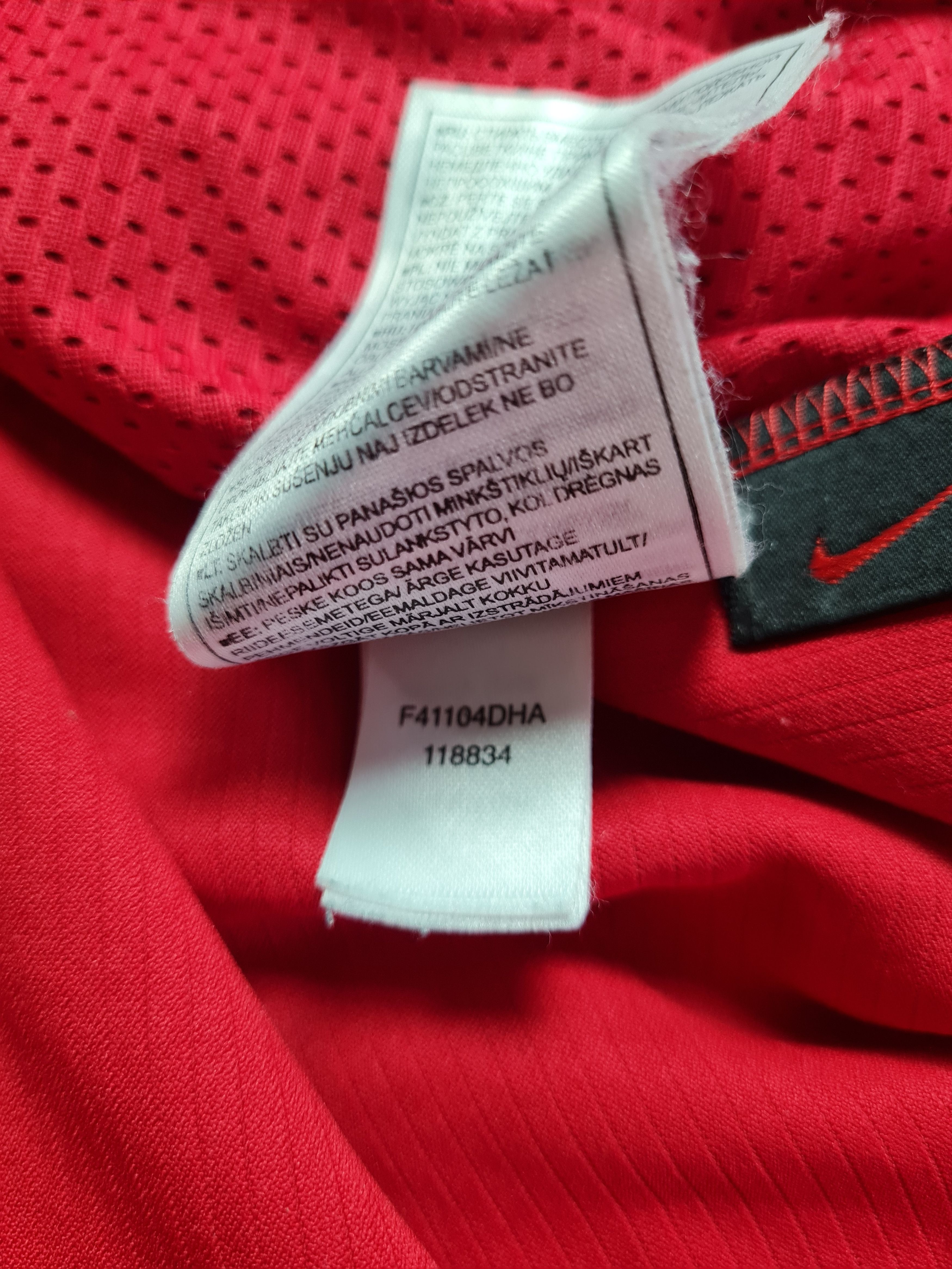 Nike Jersey Manchester United 2004/2006 Soccer Shirt Nike Size US L / EU 52-54 / 3 - 16 Thumbnail