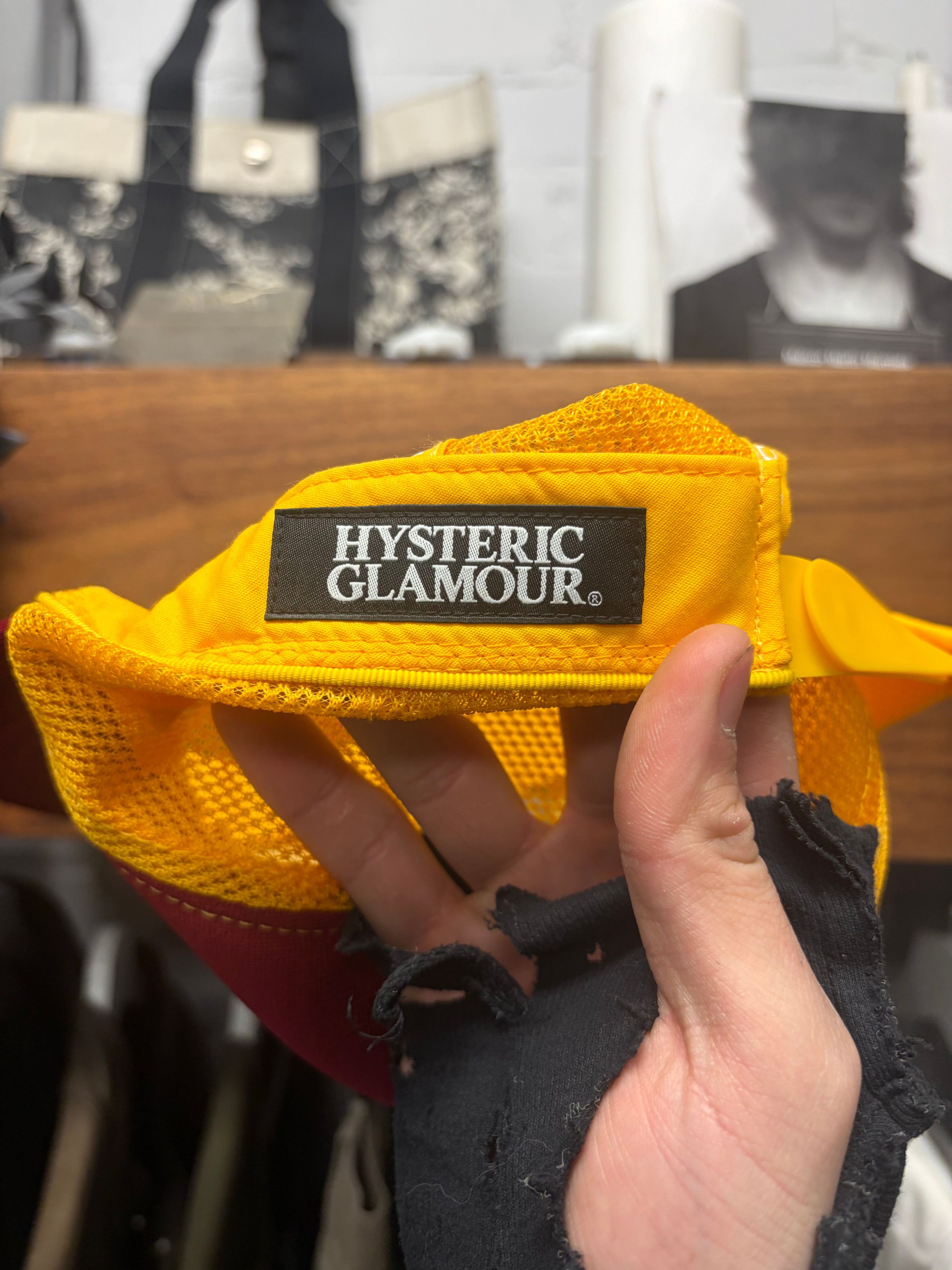 Hysteric Glamour Hysteric Glamour ‘See No Evil’ Red/Yellow Trucker Hat Size ONE SIZE - 6 Thumbnail