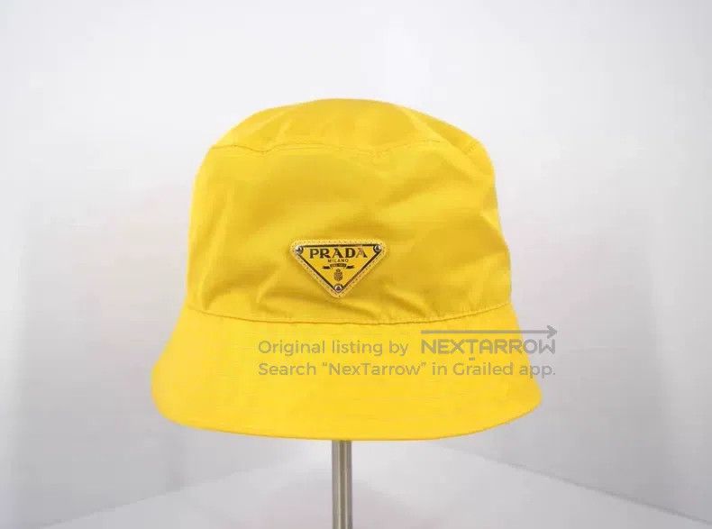 Prada Prada Yellow triangle logo nylon fisherman hat Size ONE SIZE - 1 Thumbnail