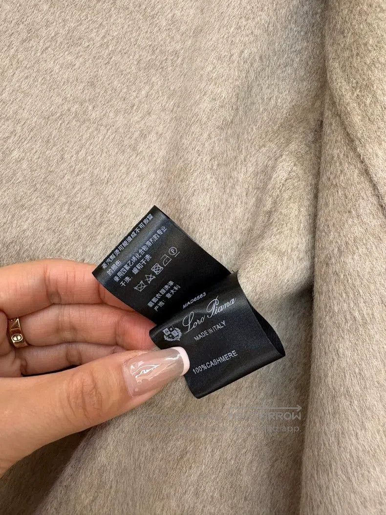 Loro Piana Loro Piana Hooded coat 100% cashmere, buttons with logo Size M / US 6-8 / IT 42-44 - 6 Thumbnail
