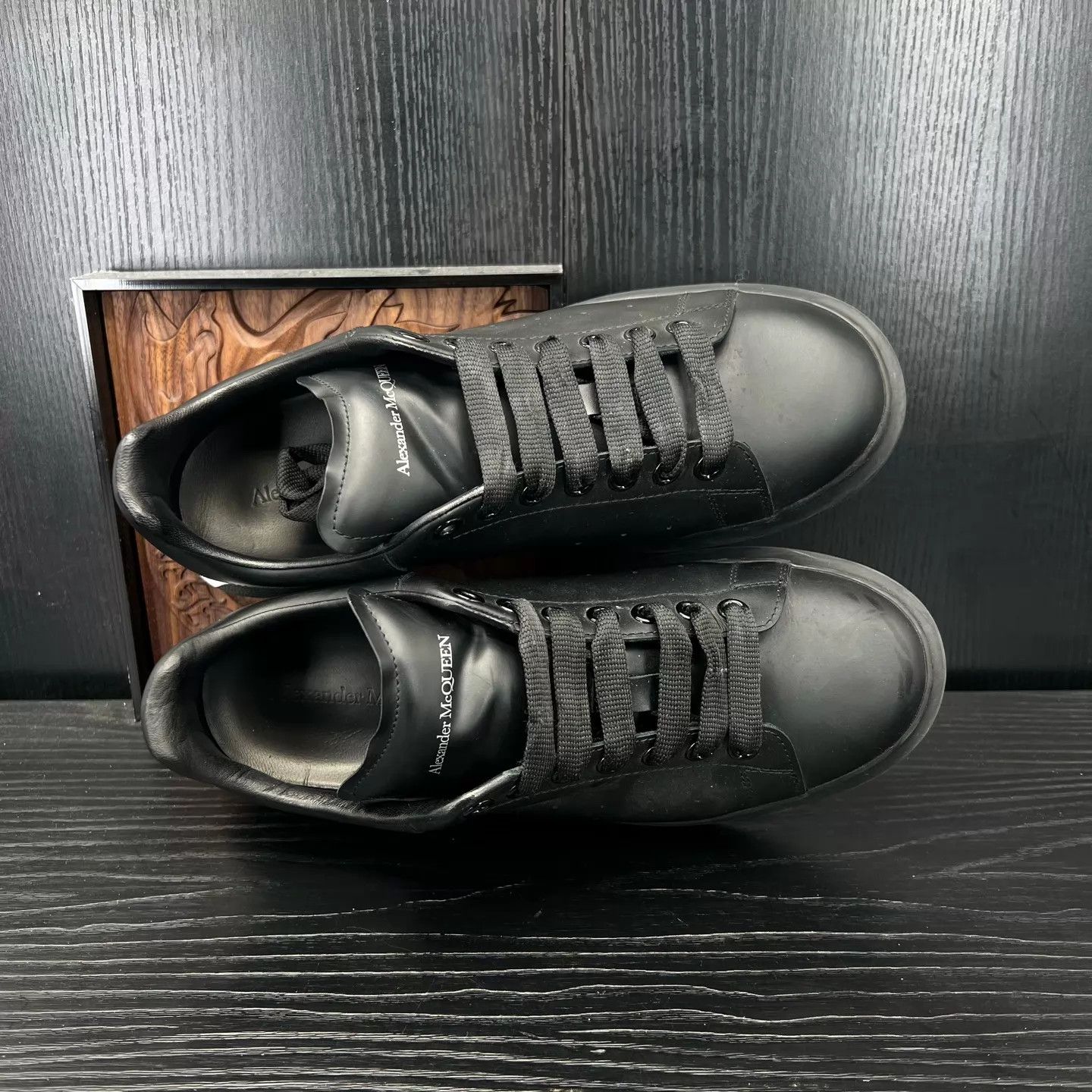Alexander McQueen McQueen color blocked black and white jacket 42.5 Size US 9.5 / EU 42-43 - 2 Thumbnail