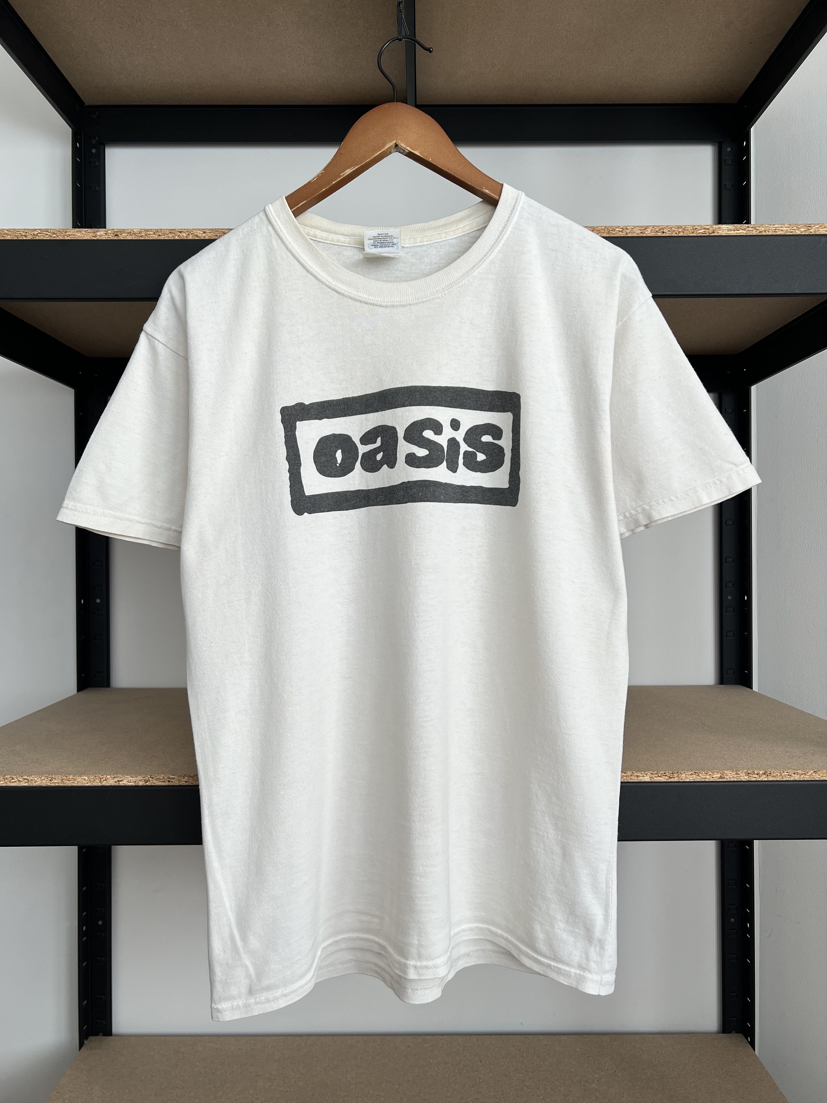 Band Tees Vintage 2000s Oasis Britpop White T-shirt Size US M / EU 48-50 / 2 - 1 Thumbnail
