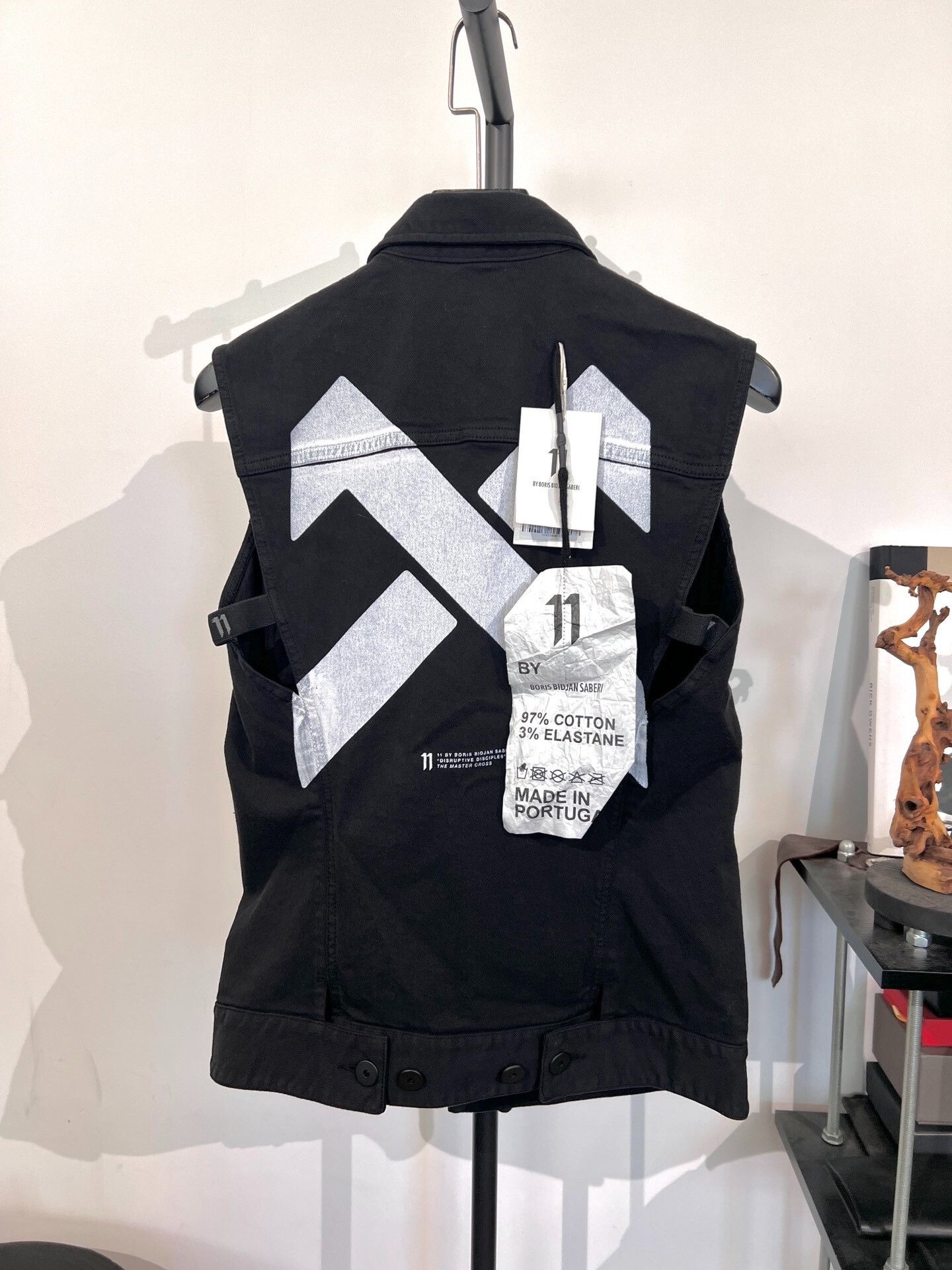 11 By Boris Bidjan Saberi Boris Bidjan Saberi 11by BBS V3 Denim Hunting Vest Size US S / EU 44-46 / 1 - 1 Thumbnail