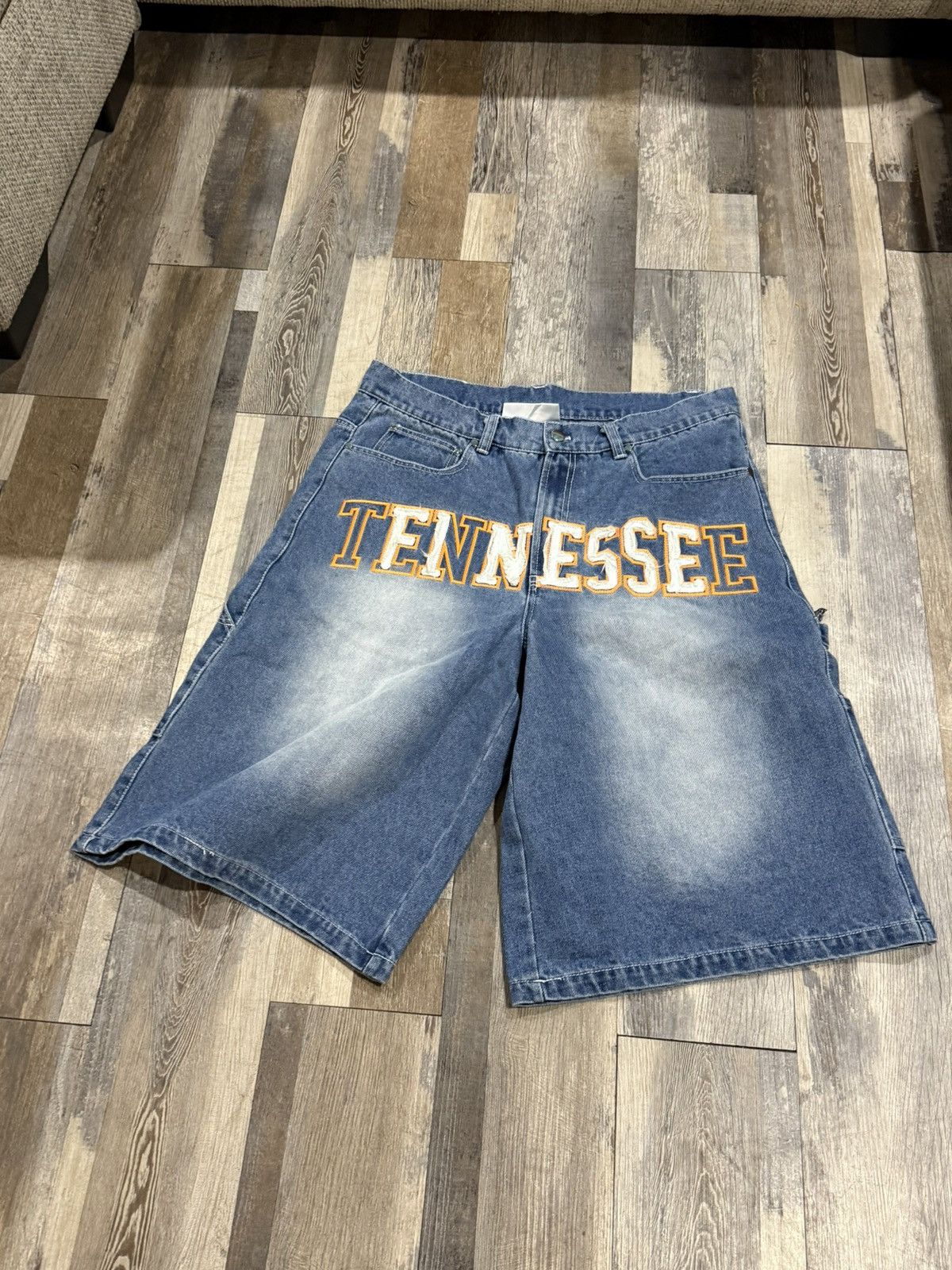 Vintage Y2K Vintage Shorts Size US 32 / EU 48 - 1 Thumbnail