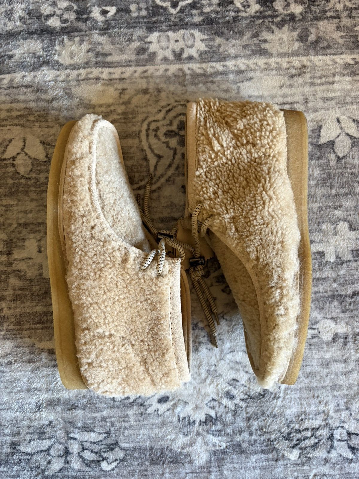 Moncler Clarks x Moncler 1952 Shearling Wallabee Size US 9 / EU 42 - 4 Thumbnail
