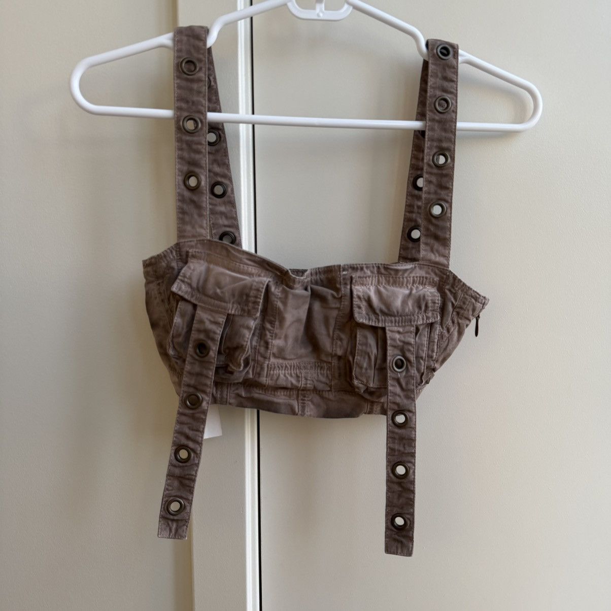Blumarine Blumarine Cargo Pocket Crop Tank Top Size XS / US 0-2 / IT 36-38 - 1 Thumbnail